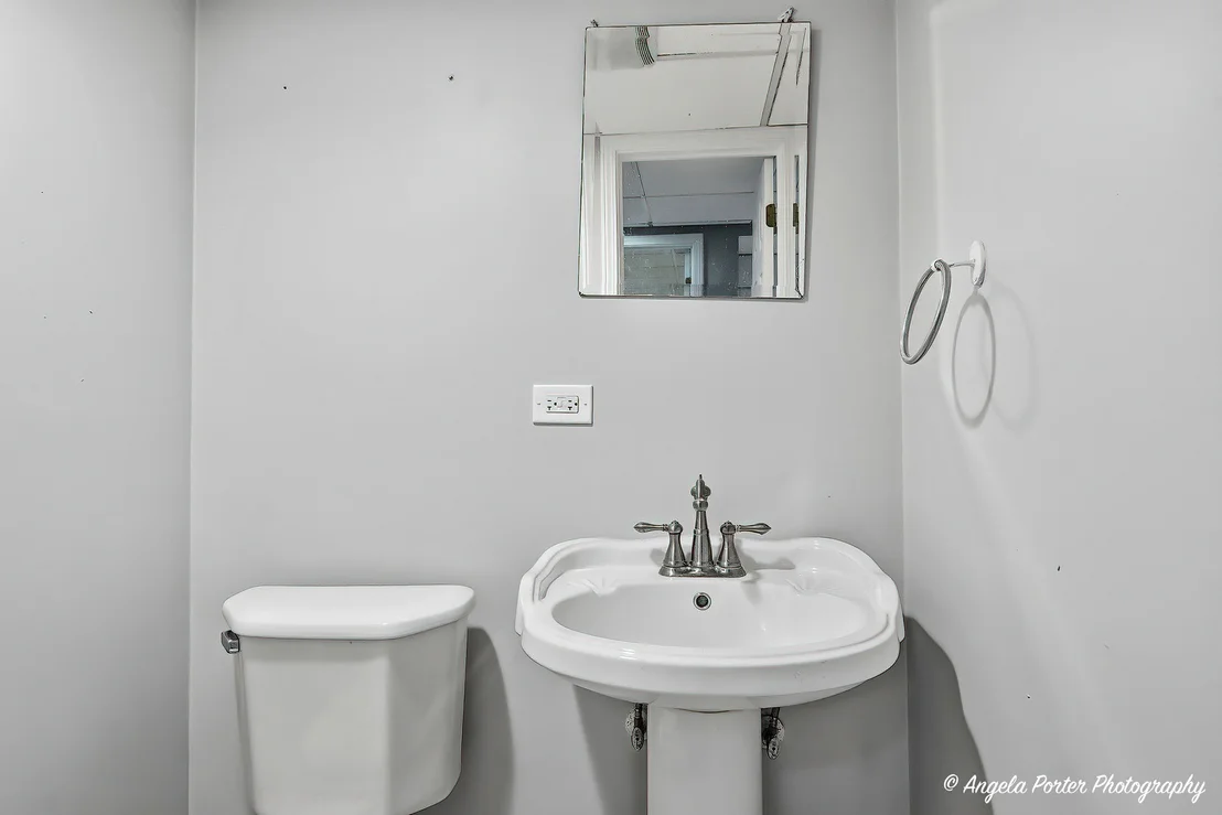 Photo of 410 WILLOW Road