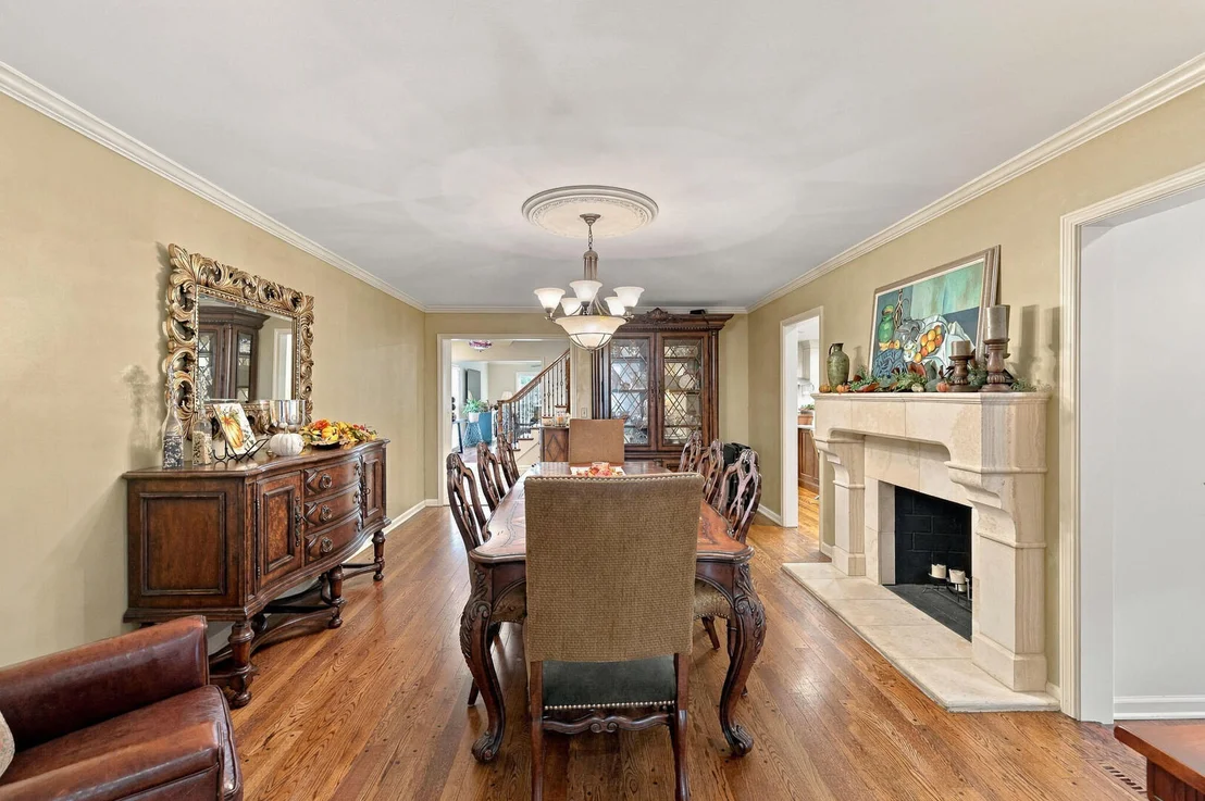 Photo of 2068 N Butternut Lane