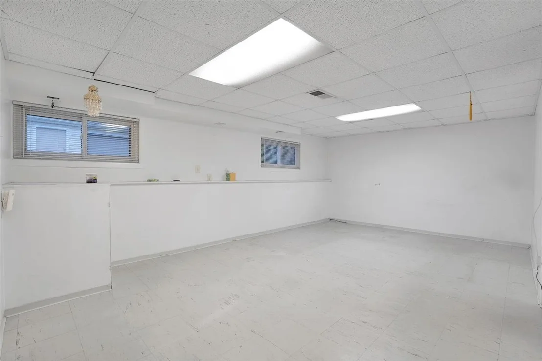 Photo of 7348 Davis Street