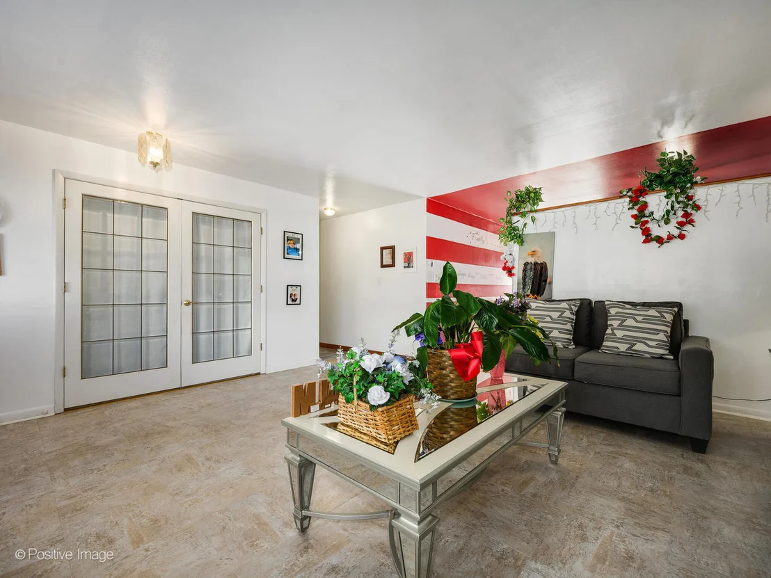 Photo of 5943 Woodgate Drive