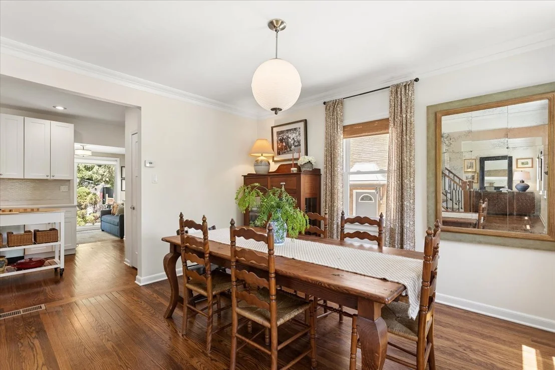 Photo of 496 Longcommon Road