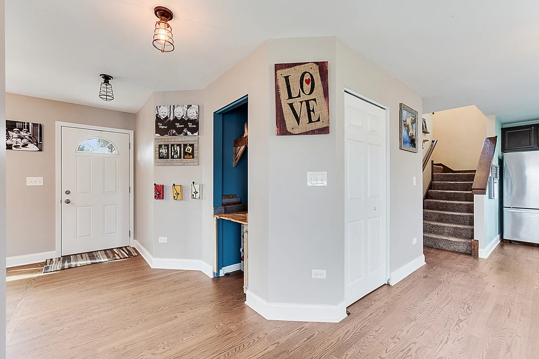 Photo of 717 Maplewood Drive