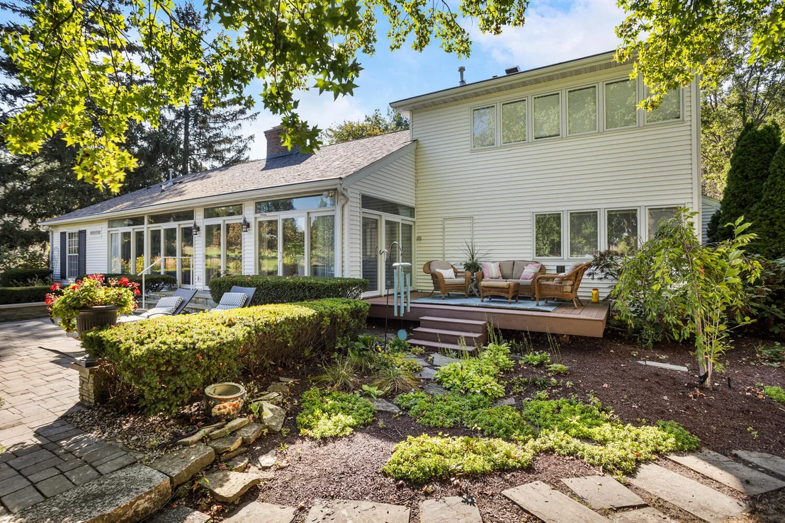 Photo of 7 Greencroft Drive