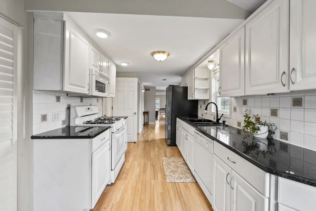 Photo of 4616 River Drive