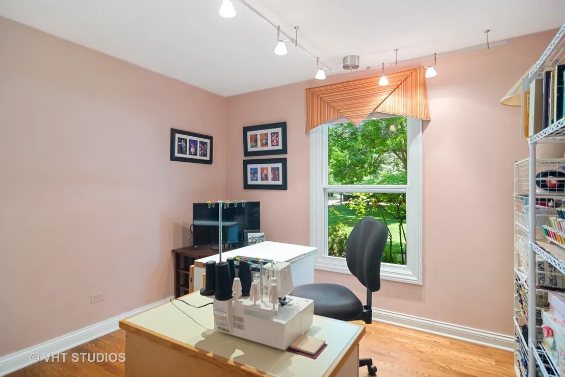 Photo of 2102 Shetland Road
