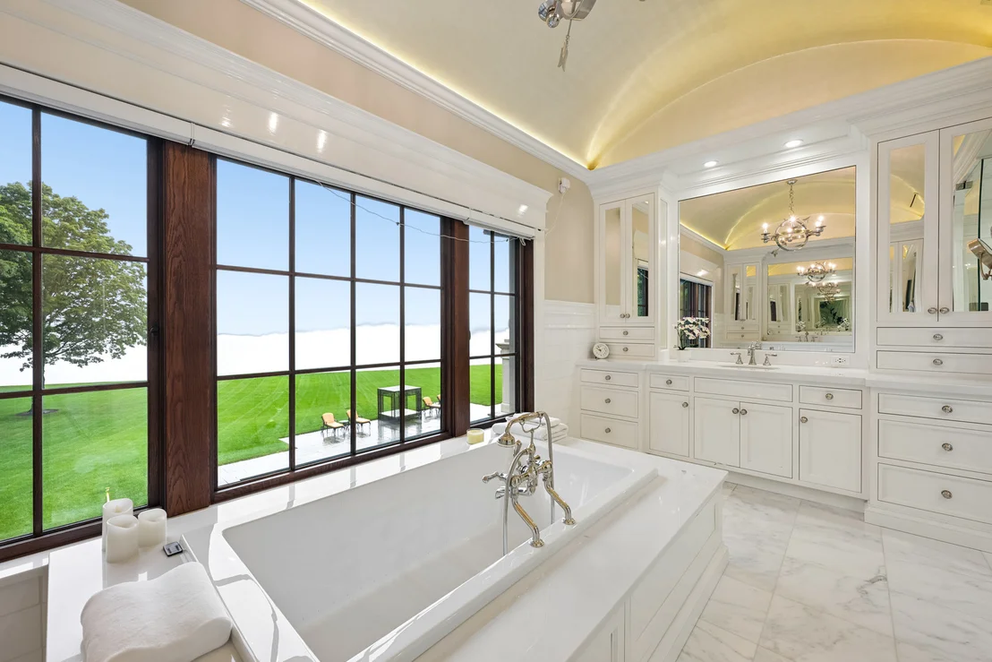 Photo of 595 Circle Lane