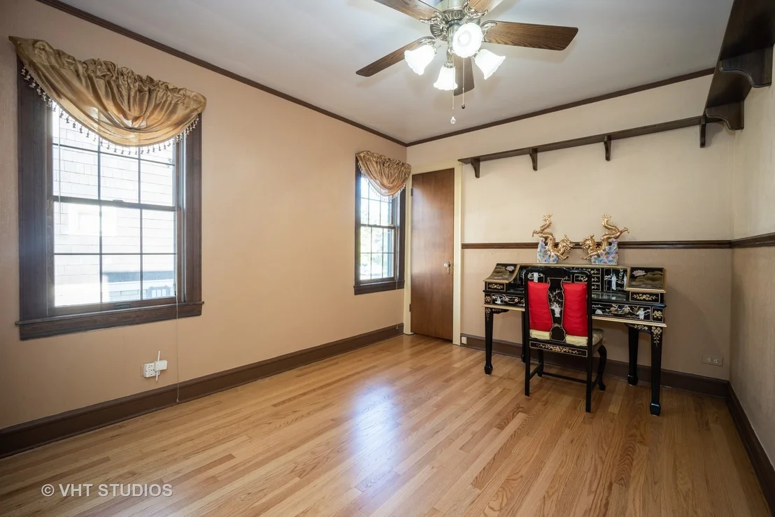 Photo of 827 Rose Avenue
