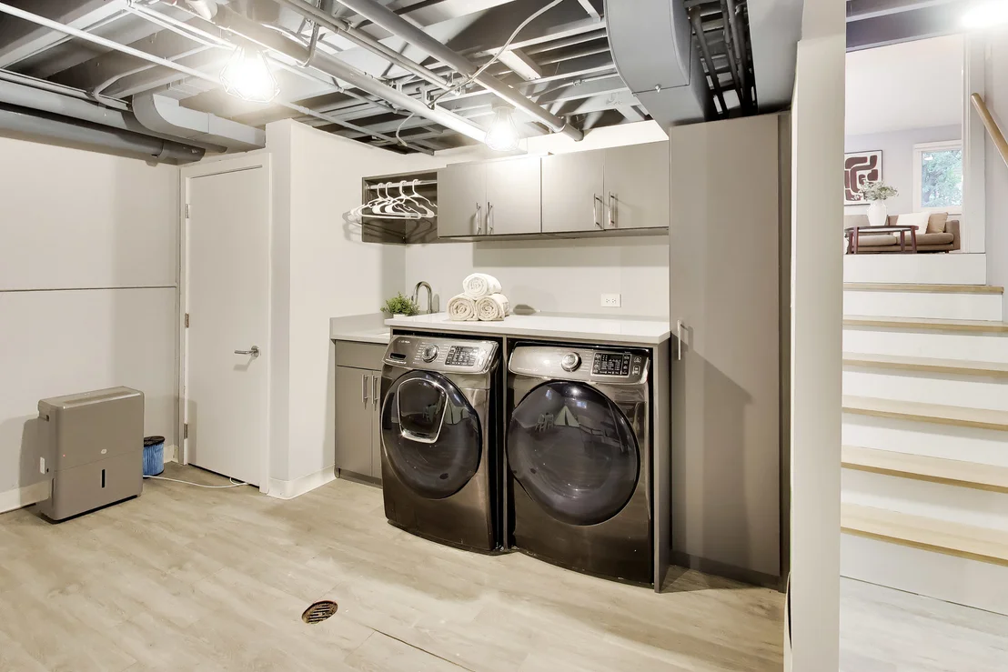 Photo of 1005 FORESTWAY Drive
