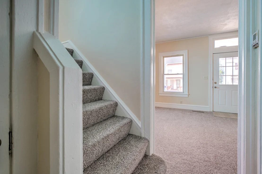 Photo of 310 N Mclean Street