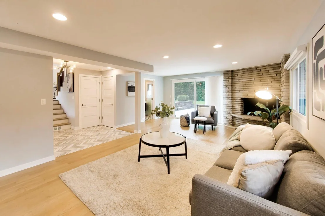 Photo of 1005 FORESTWAY Drive
