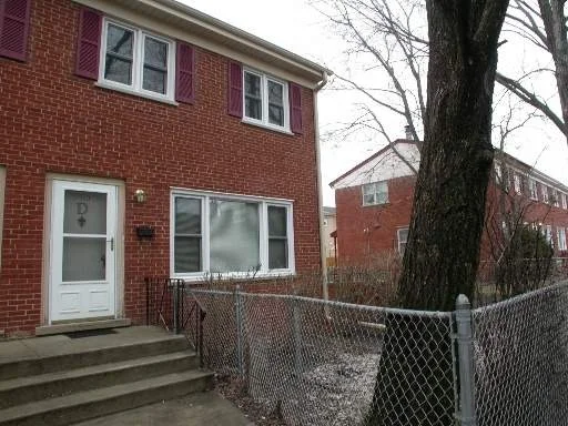 Photo of Unit D at 9515 Sumac
