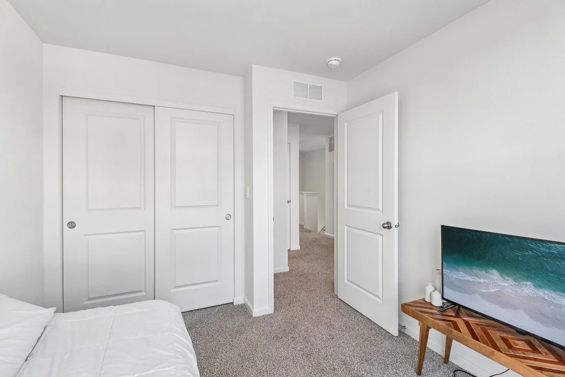 Photo of 352 Summit Circle