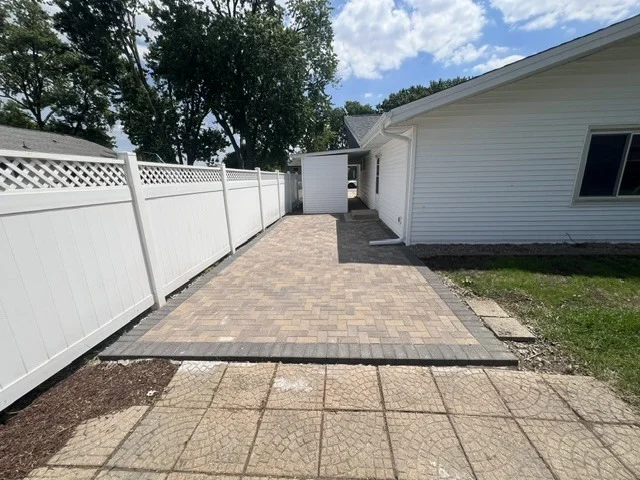 Photo of 405 Dodson Drive E