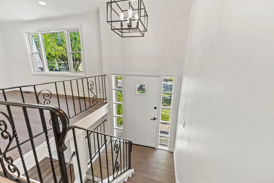 Photo of 1147 Windsor Drive