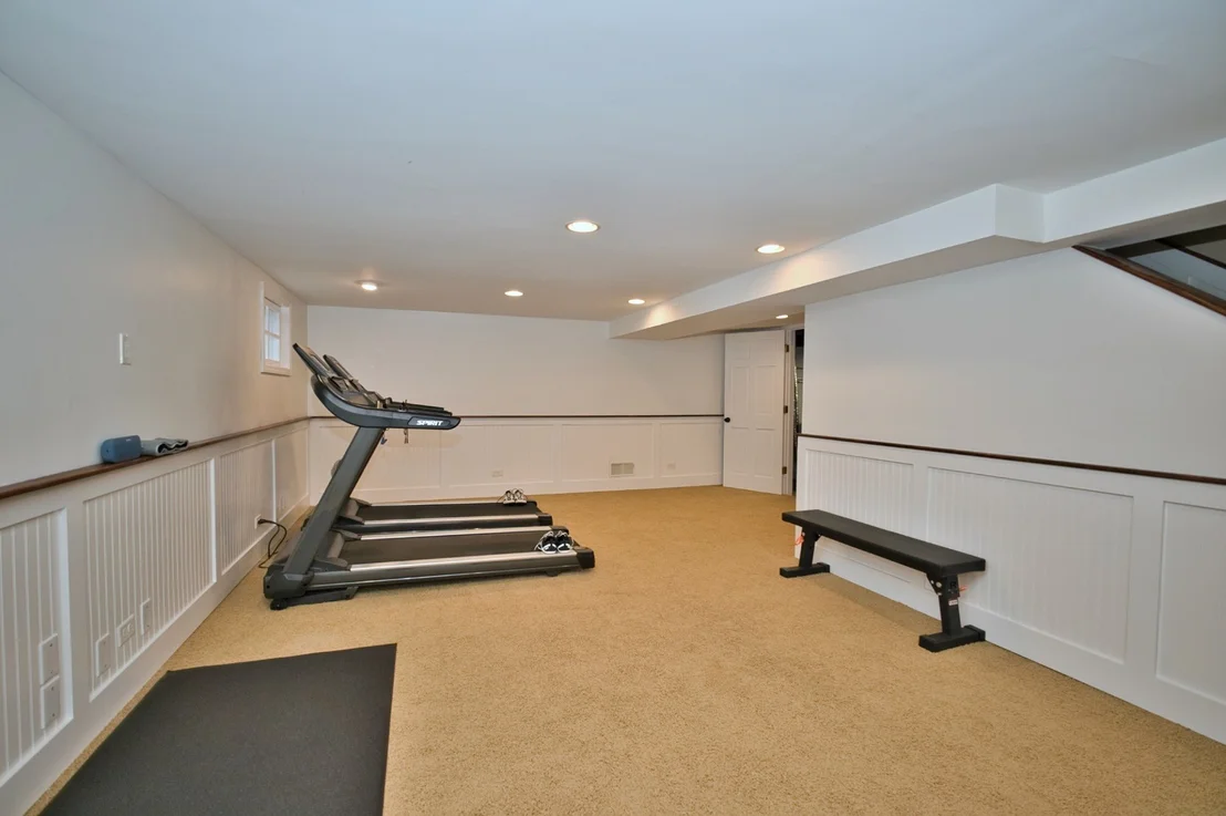 Photo of 2S510 Seneca Drive