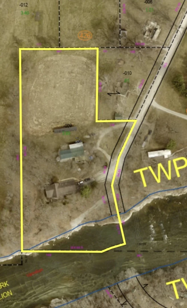 Photo of 779 N 2249th Road