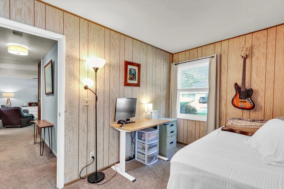 Photo of 308 S Glenn Drive