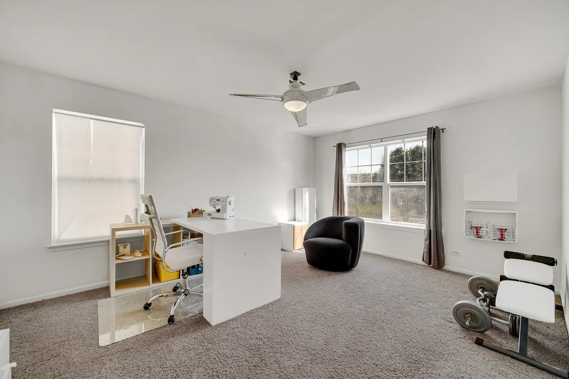 Photo of 385 Post Oak Circle