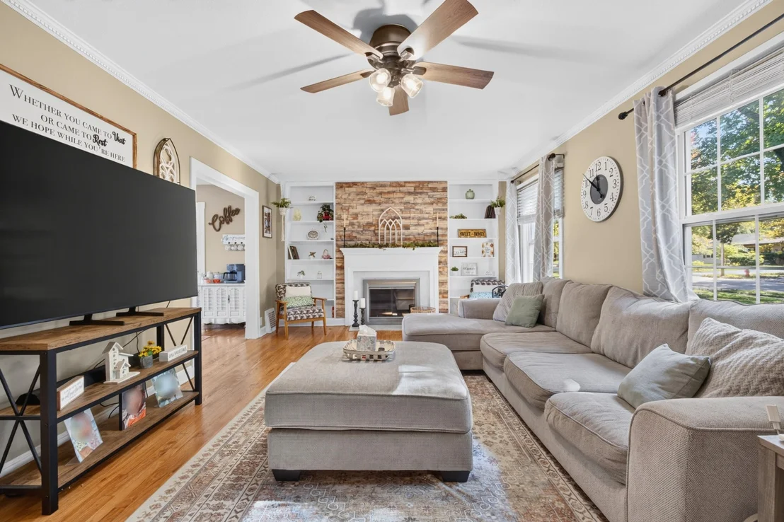 Photo of 345 Rolfe Road