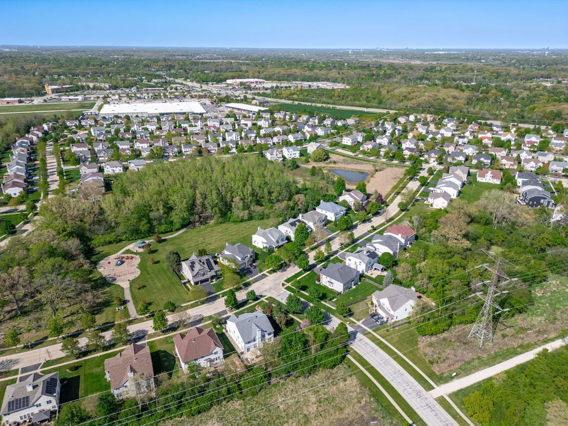 Photo of 325 Hemlock Lane