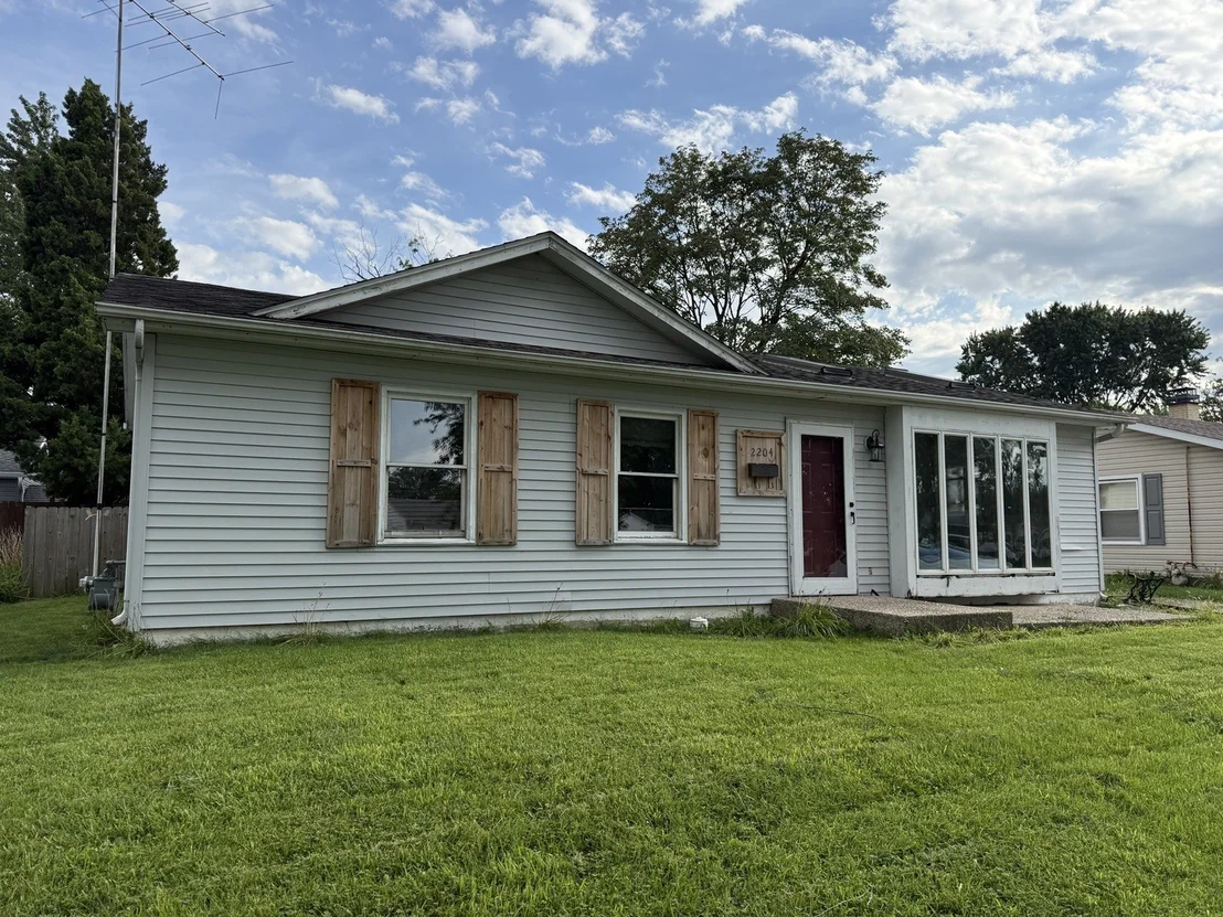 Photo of 2204 Orchard Lane