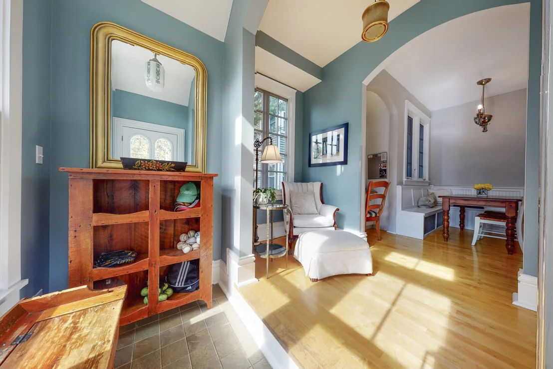 Photo of 1005 Greenleaf Avenue
