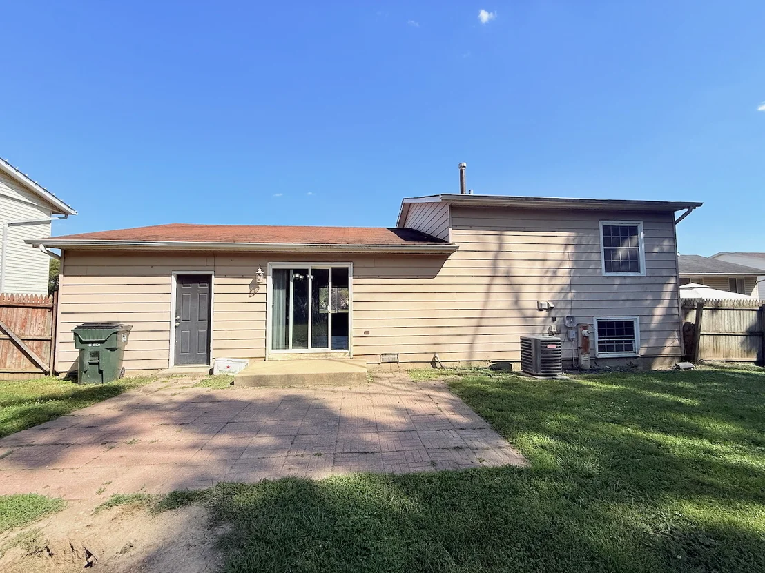 Photo of 18018 Chantilly Lane