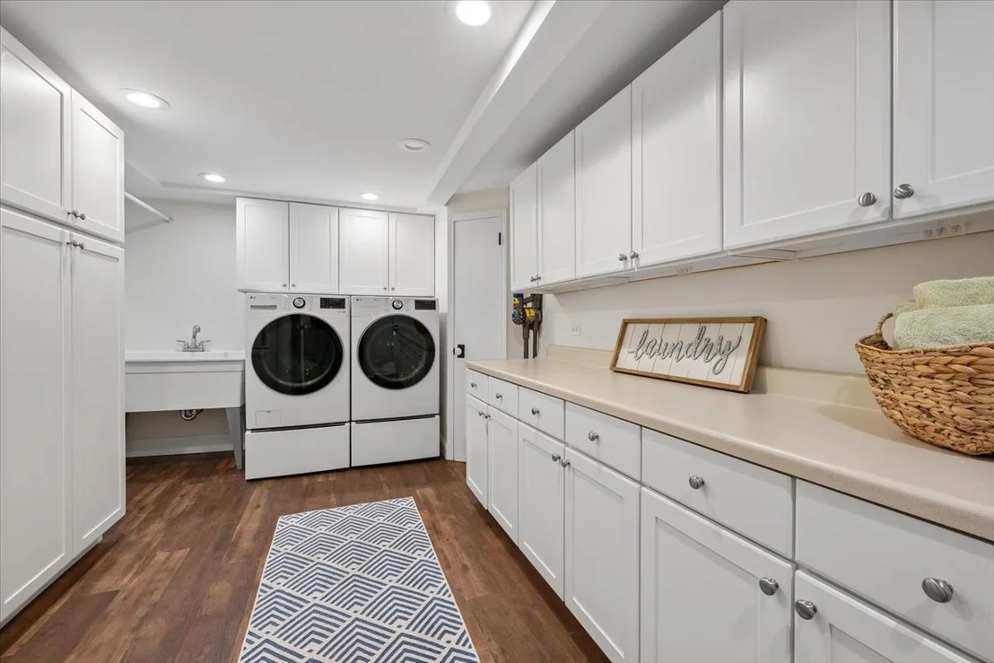 Photo of 579 Hill Terrace
