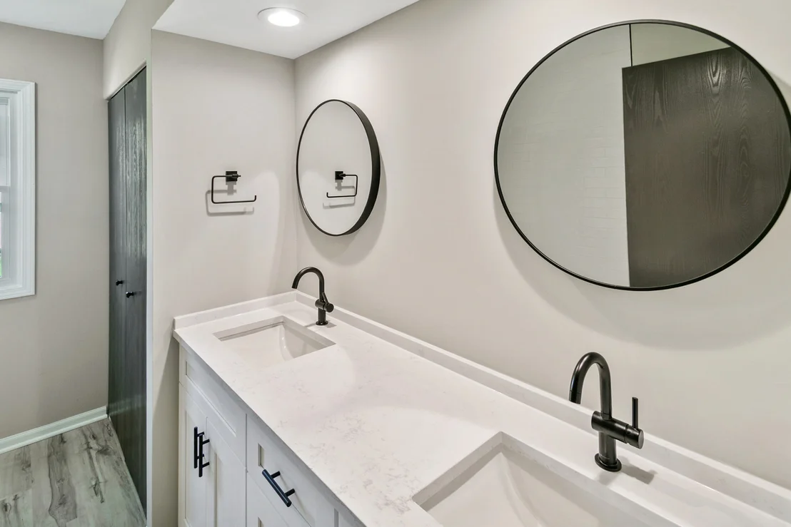 Photo of 731 Roaring Brook Lane