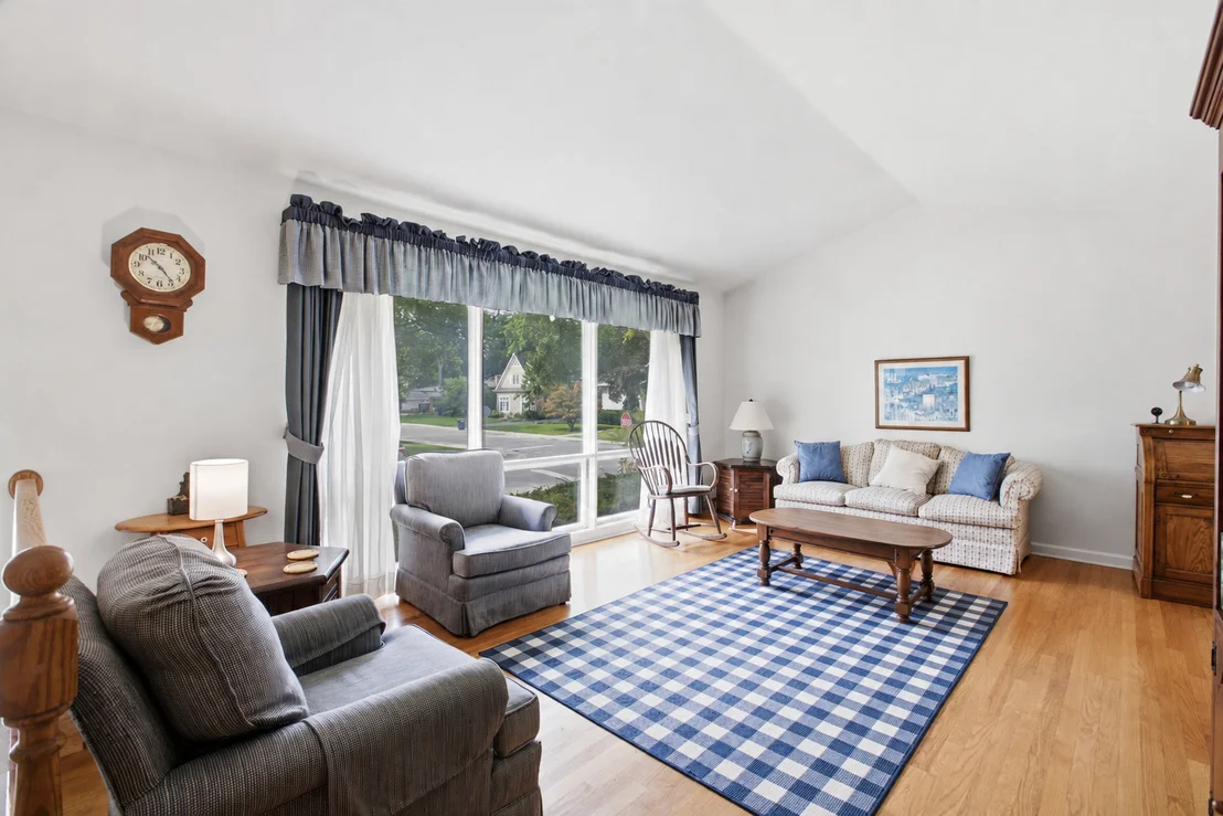 Photo of 1103 Kenton Road