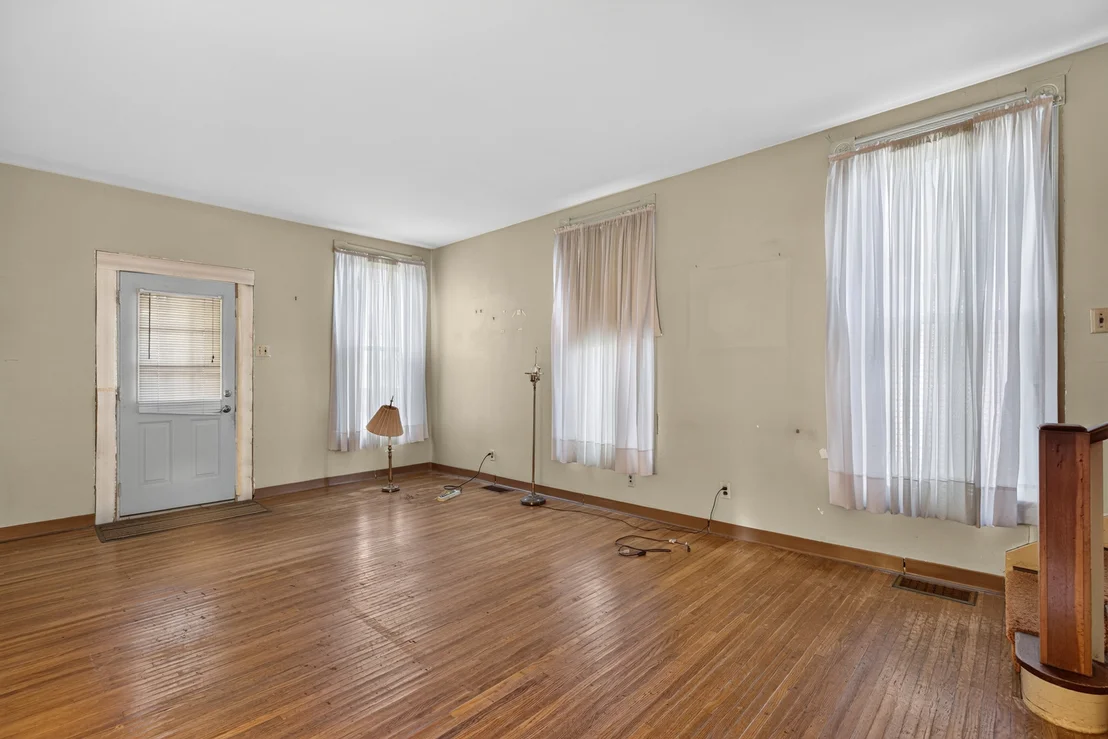 Photo of 115 7th Street