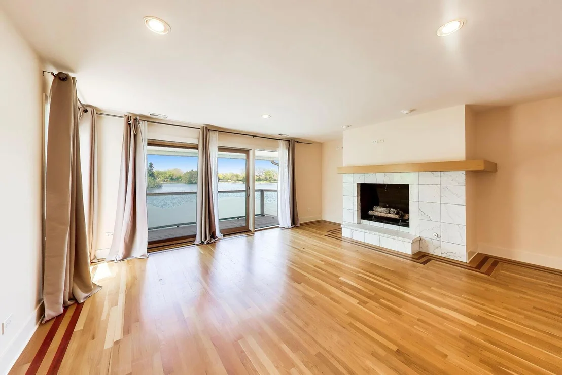 Photo of 2100 Valley Lo Lane