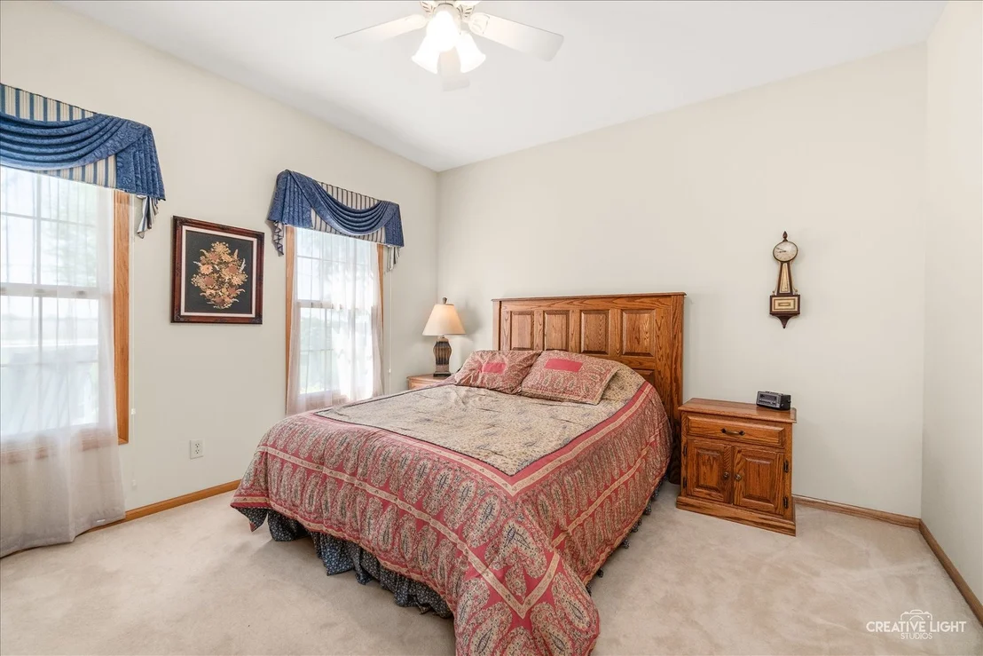 Photo of 16073 Burr Oak Road