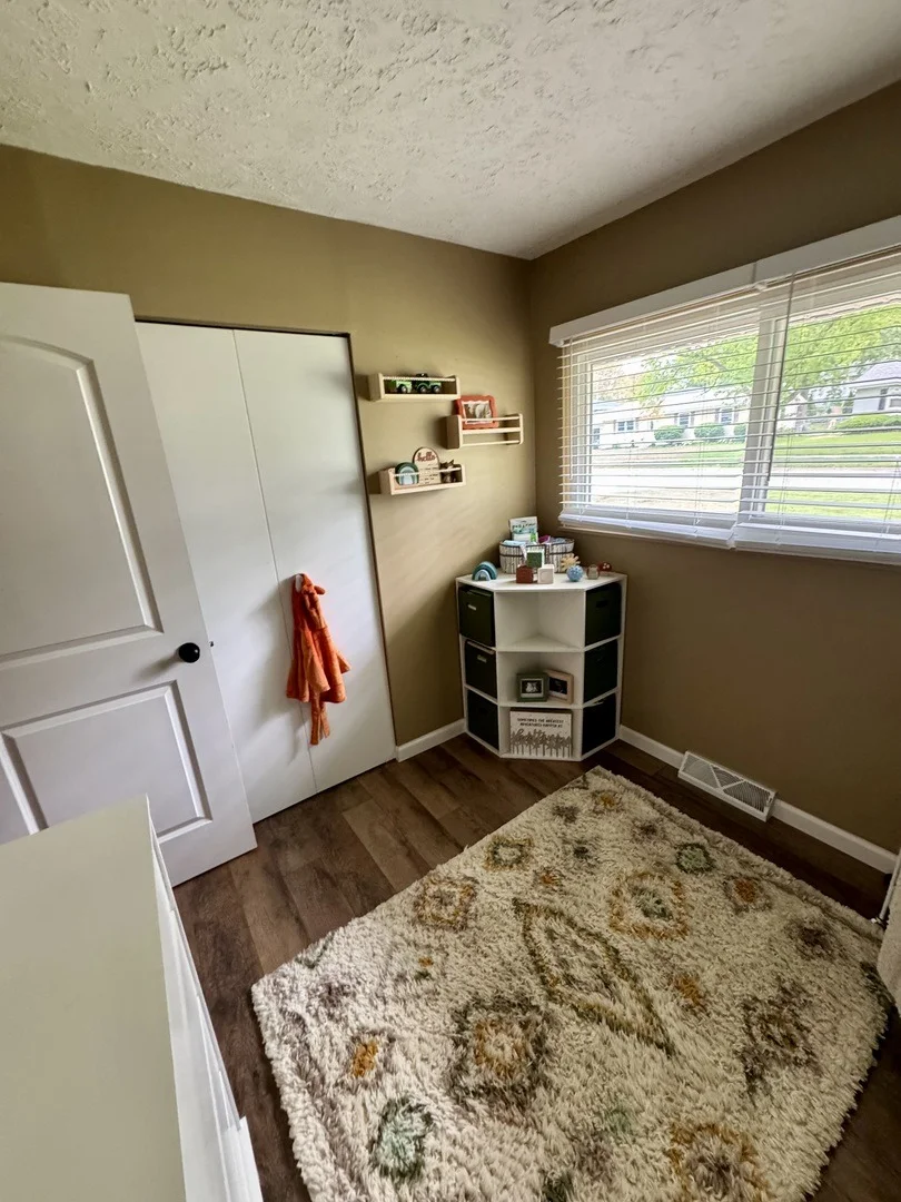 Photo of 326 Rowe Drive