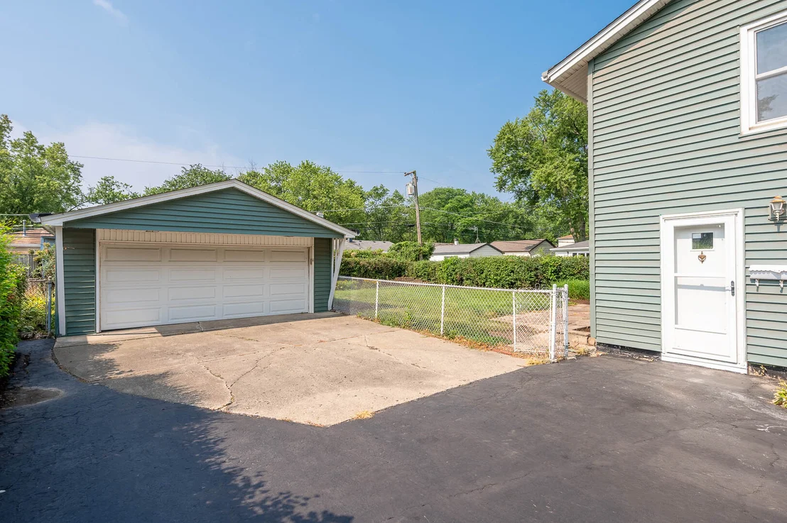 Photo of 2203 Kirchoff Road