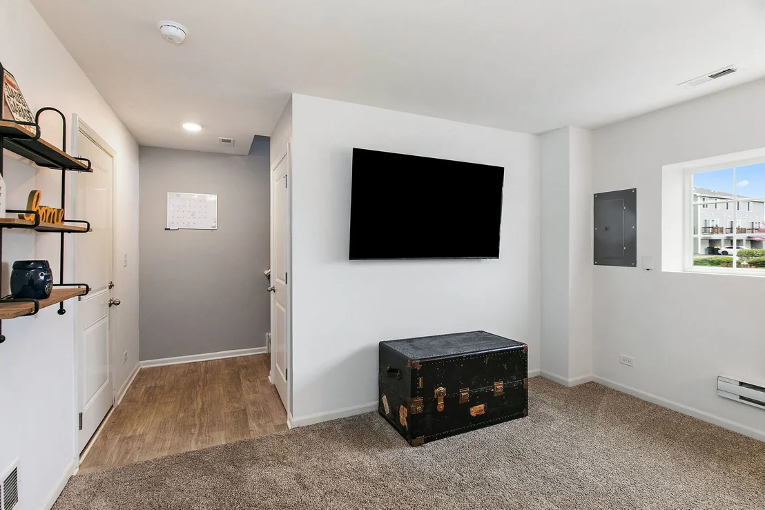 Photo of 2387 Alison Avenue