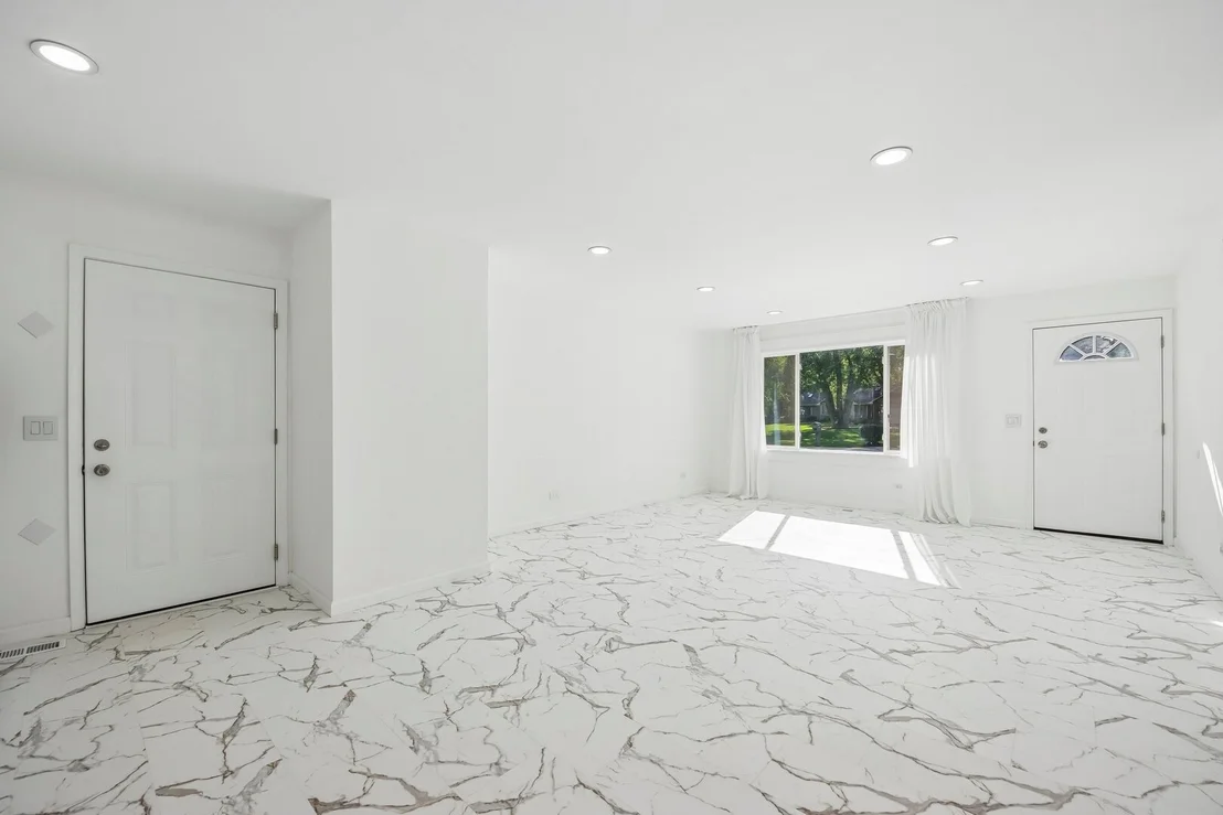 Photo of 2804 Old Oak Drive