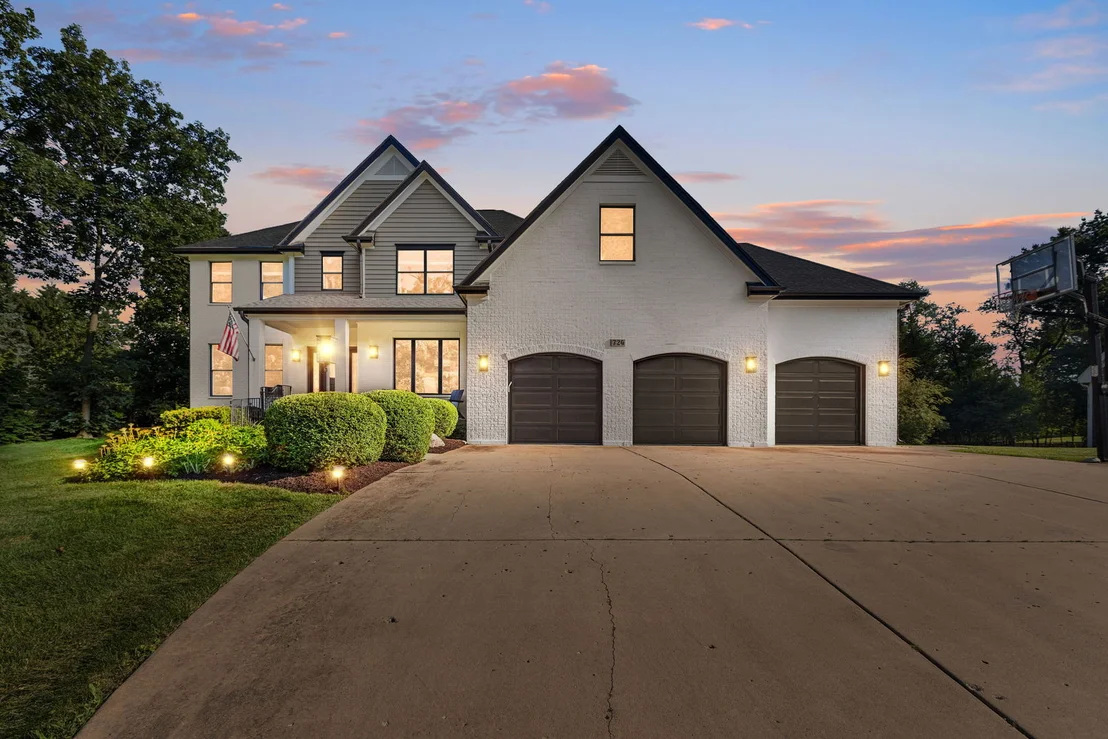 Photo of 720 Saddle Ridge