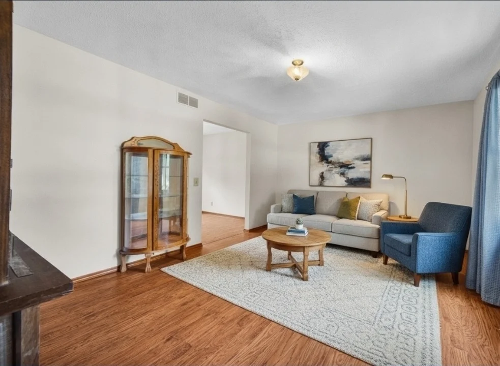 Photo of 109 Cornell Drive