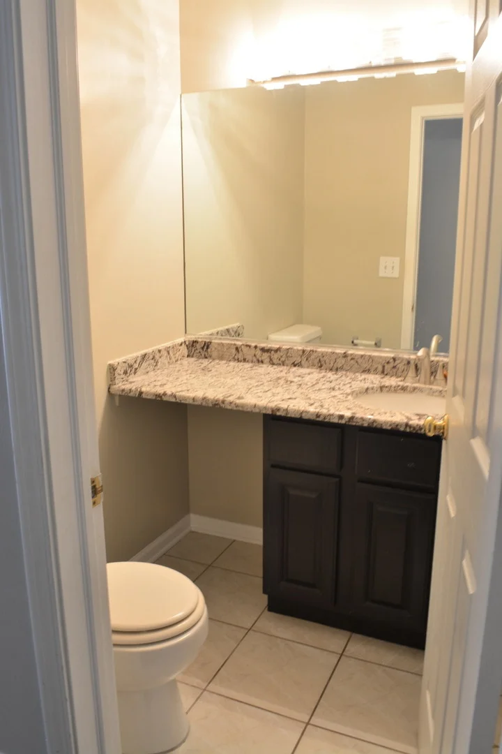 Photo of 122 Schiller Place