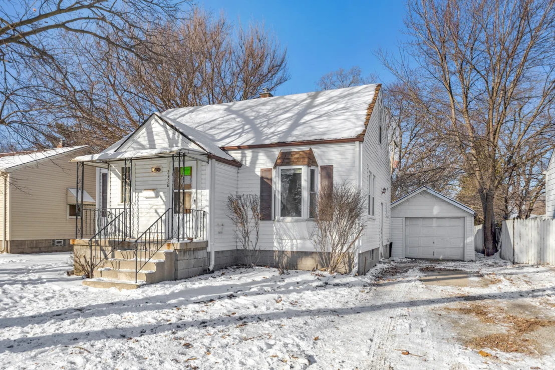 Photo of 3310 186th Street