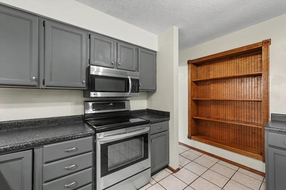 Photo of 110 N Joy Drive