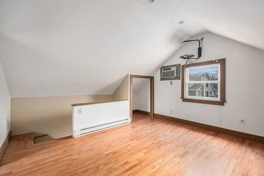 Photo of 265 N Monroe Street