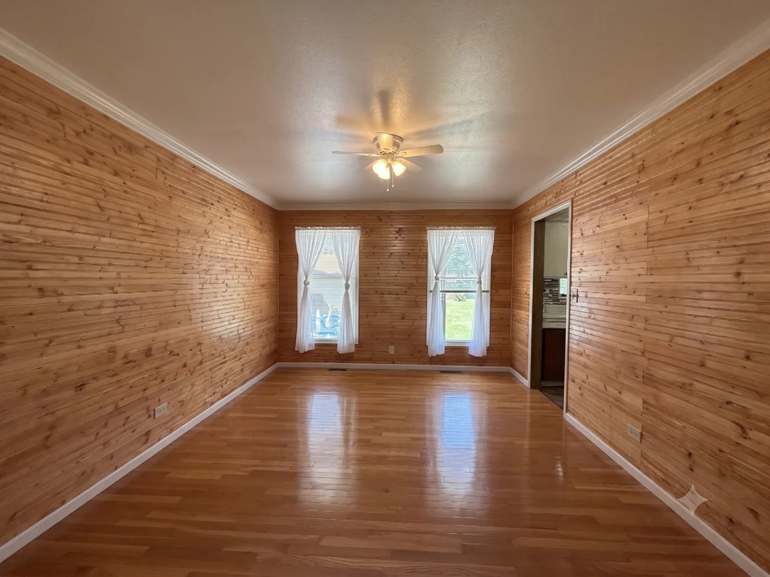 Photo of 4437 Richmond Road
