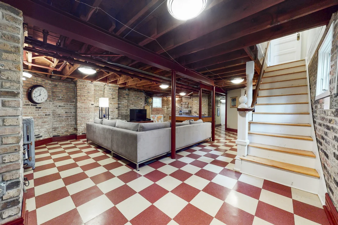 Photo of 1005 Greenleaf Avenue