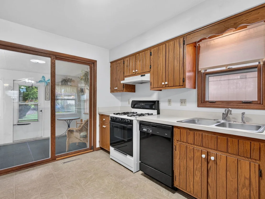 Photo of 577 Elizabeth Drive