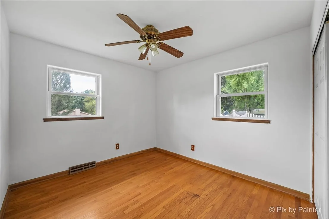 Photo of 1218 Oakleaf Avenue