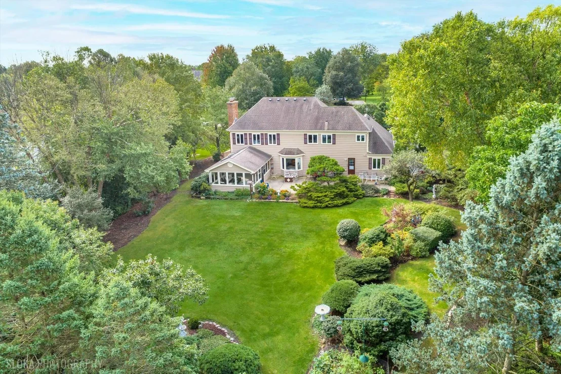 Photo of 22256 Cambridge Drive