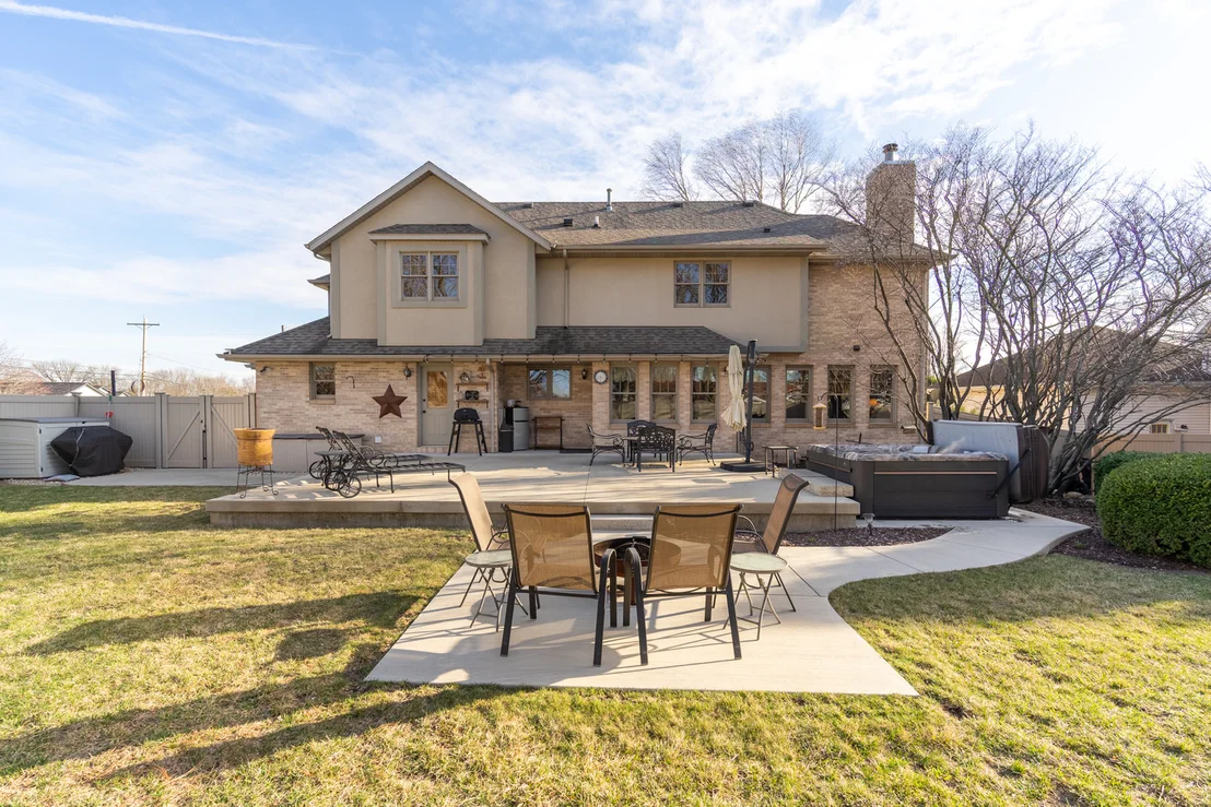 Photo of 100 Willow Trail