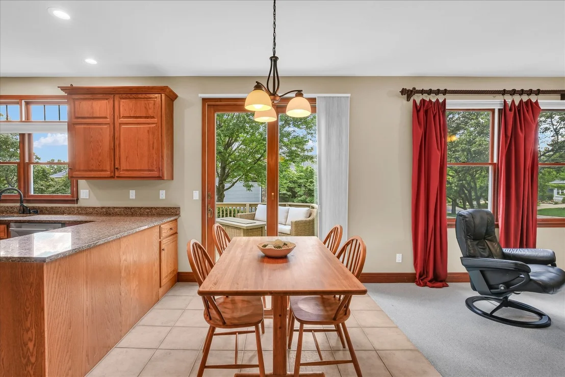 Photo of 2701 Summerhill Lane